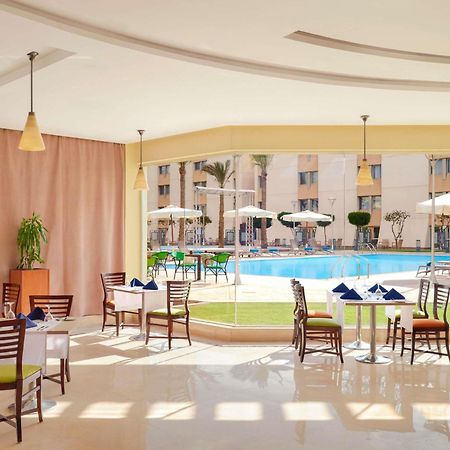 Novotel Cairo Airport Esterno foto