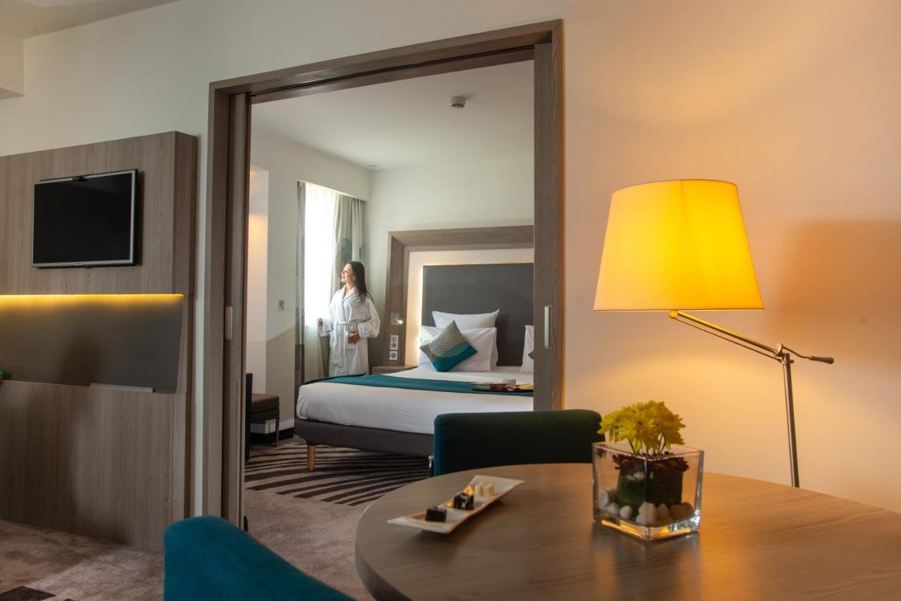 Novotel Cairo Airport Esterno foto