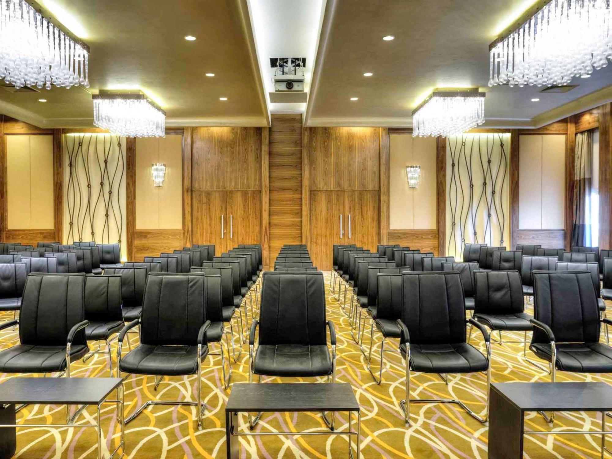 Novotel Cairo Airport Esterno foto