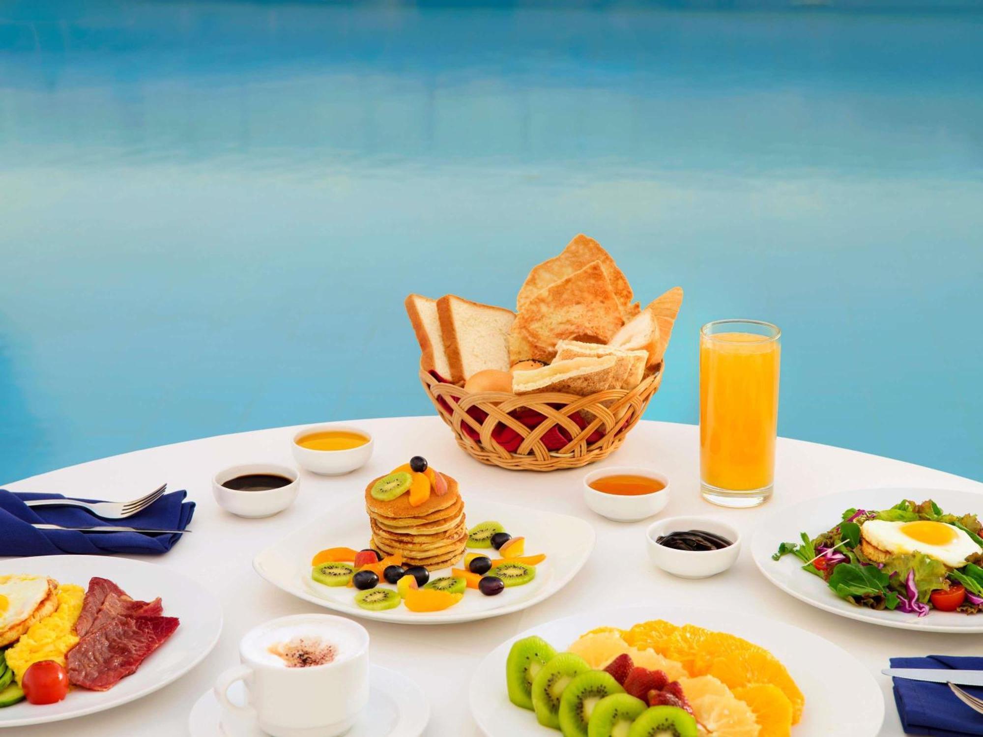 Novotel Cairo Airport Esterno foto