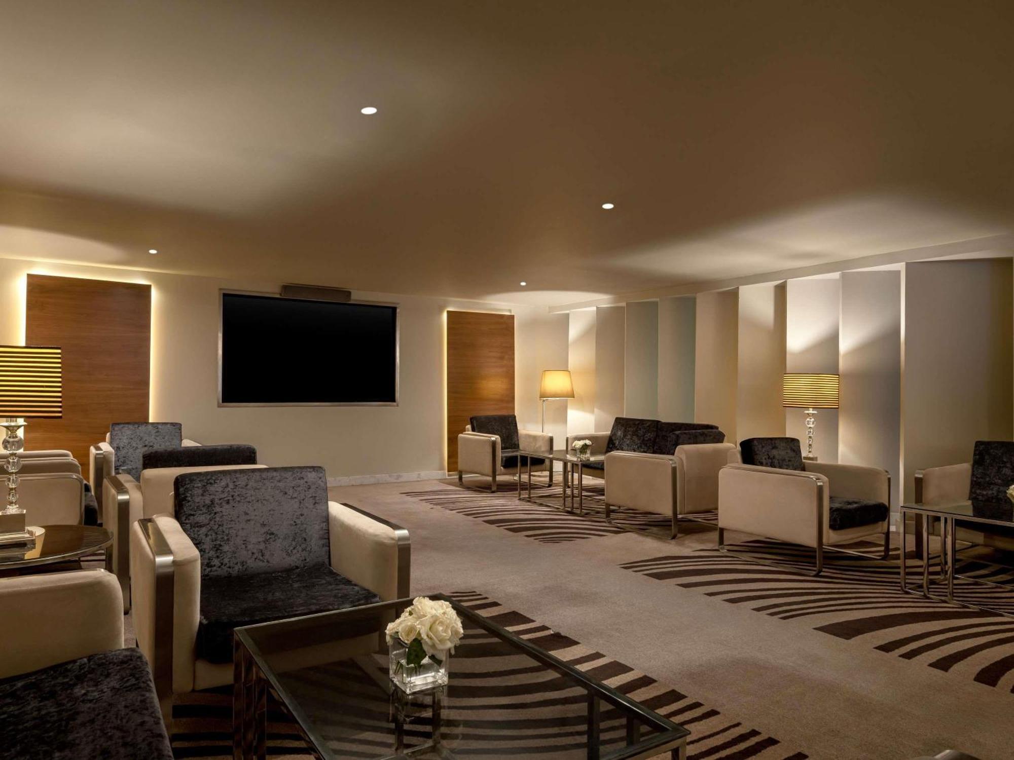 Novotel Cairo Airport Esterno foto