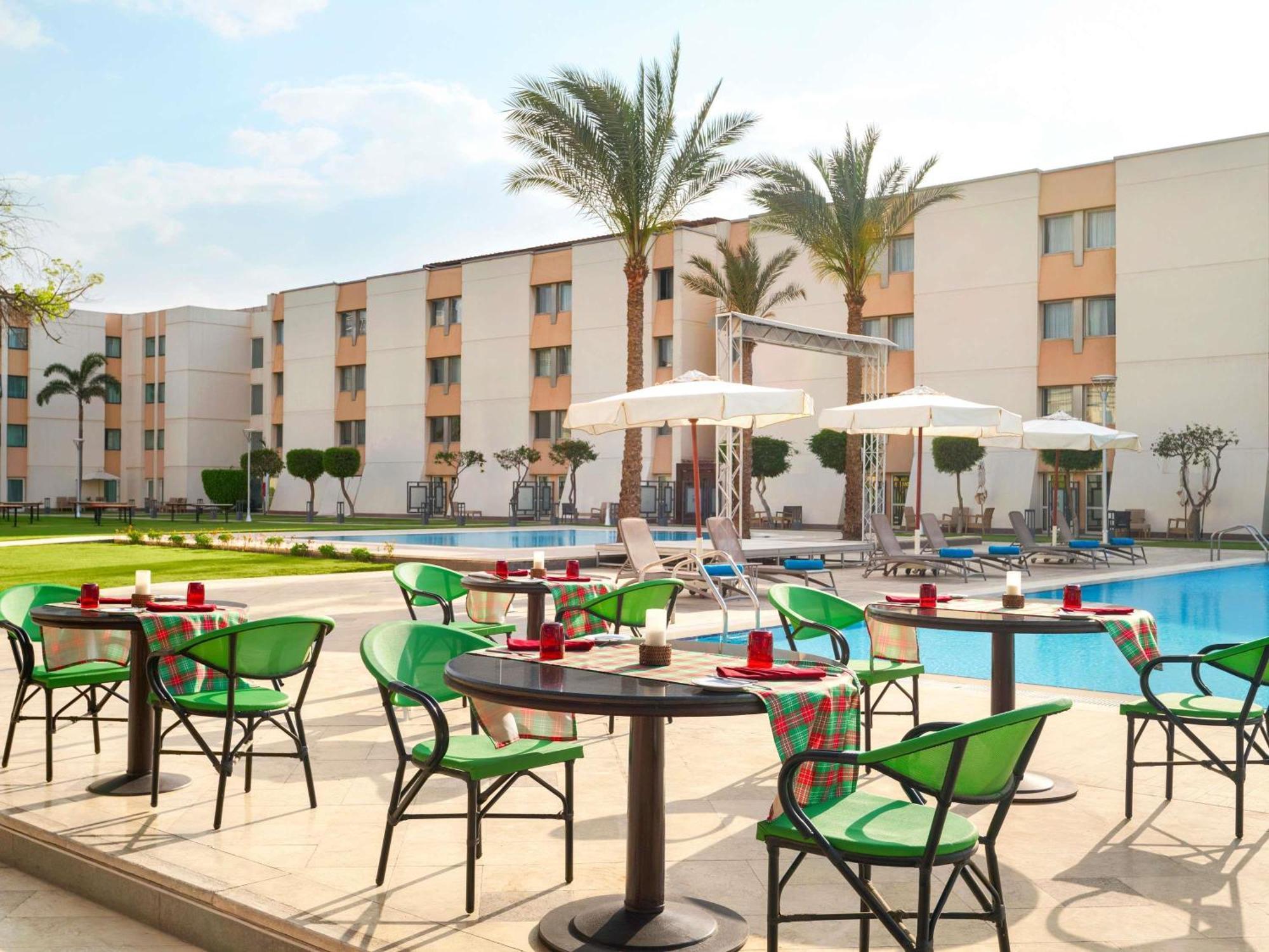 Novotel Cairo Airport Esterno foto
