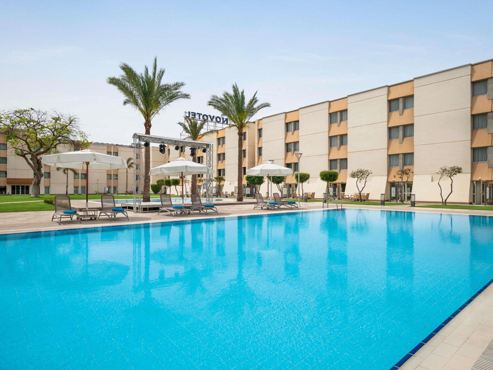 Novotel Cairo Airport Esterno foto